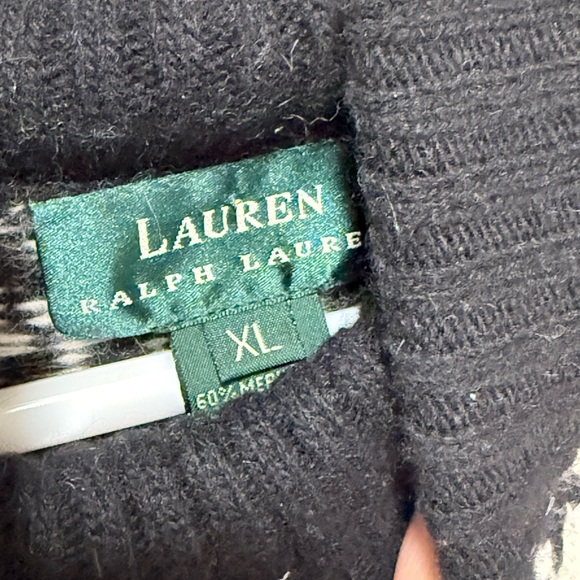 Ralph Lauren Black and White houndstooth Turtleneck Sweater Vest - Picture 5 of 5